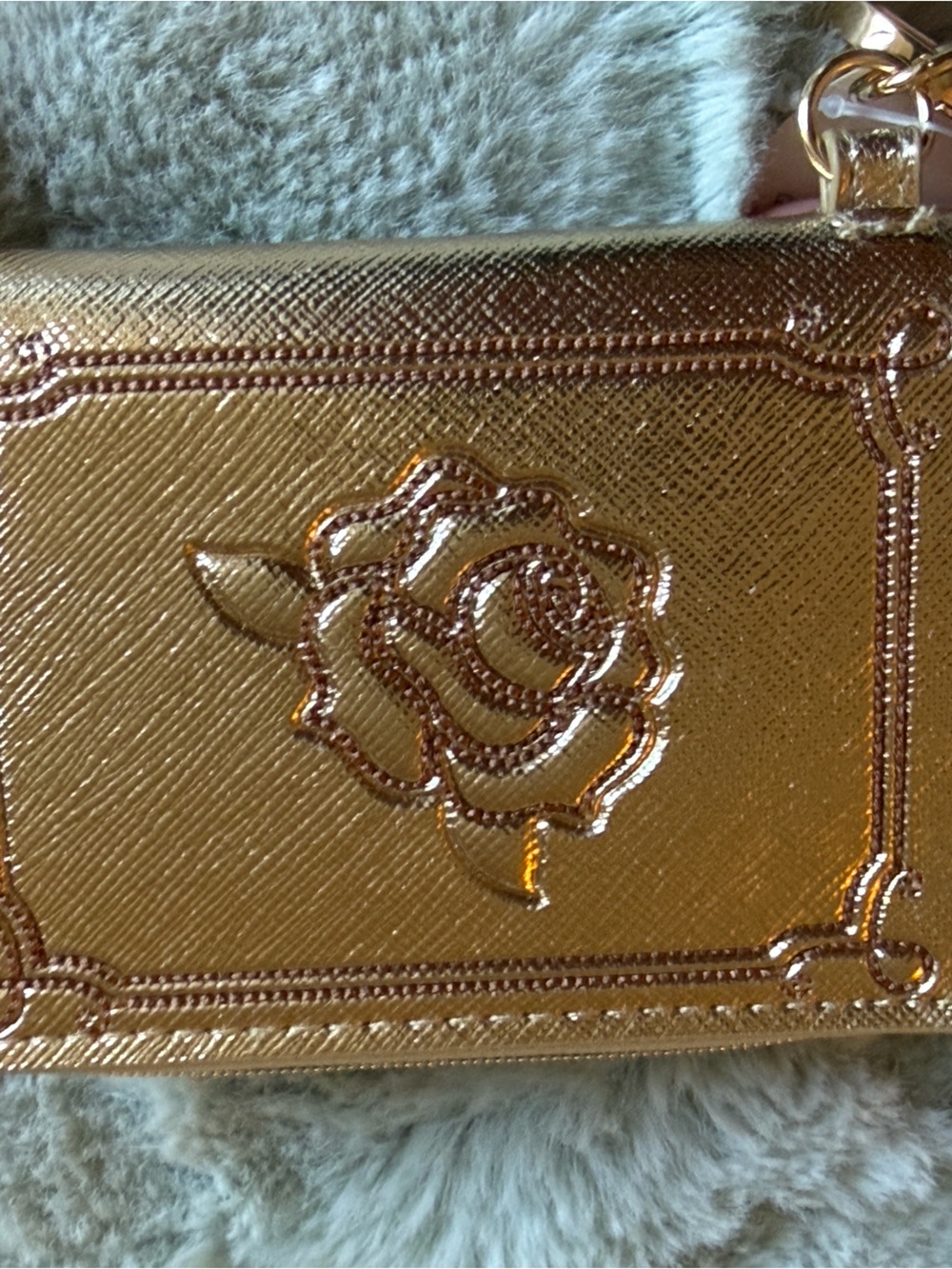 Bath & Body Works Belle gold wallet - Picture 5 of 5